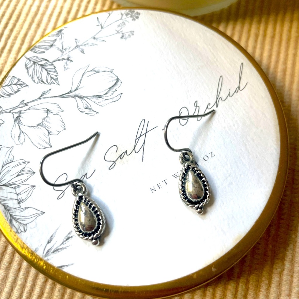 🩶VTG silver drop earrings